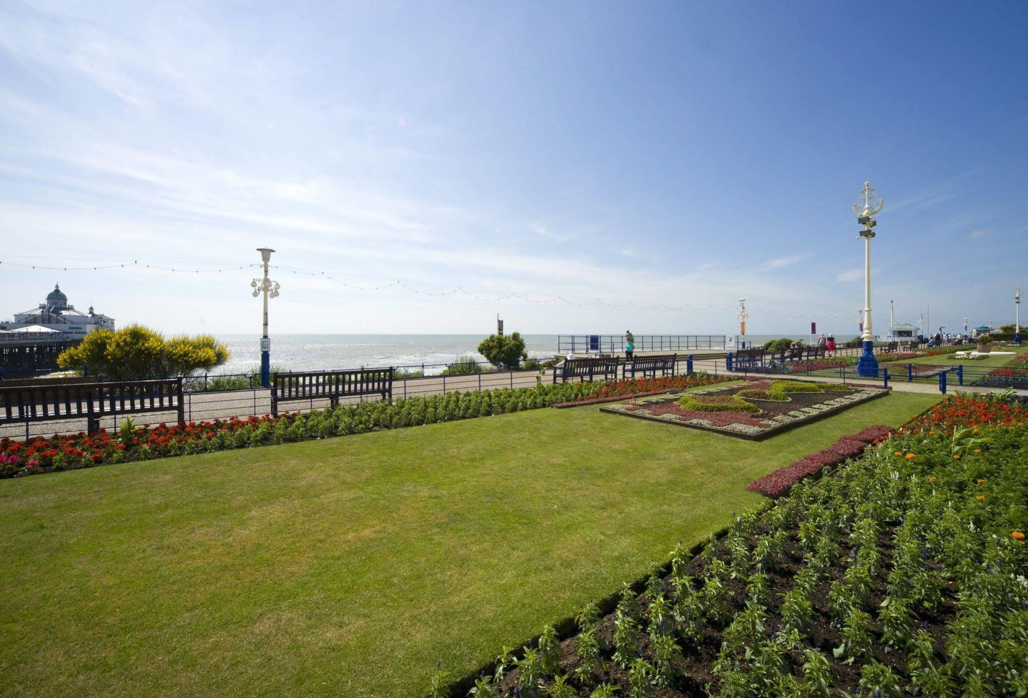 The Burlington Hotel Eastbourne Exterior foto